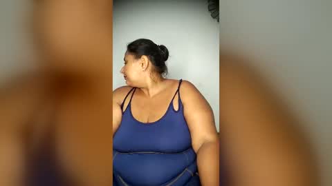 Snapshot of bbw_cindy11 chatting on 08.07.26 Cindy online show from 08.07.26