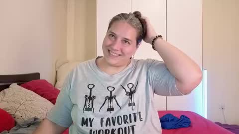 Snapshot of bbw_goddes chatting on 09.29.25 Love online show from 09.29.25