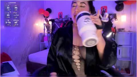 Snapshot of bbwcloe chatting on 10.29.25 Cloe online show from 10.29.25