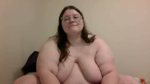 Snapshot of bbwlittlebear chatting on 07.08.26 bbwlittlebear online show from 07.08.26