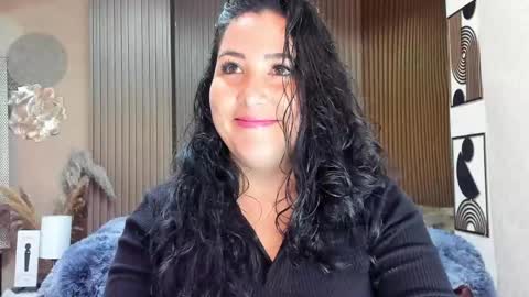Snapshot of bbwluxurymuse chatting on 05.28.26 bbwluxurymuse online show from 05.28.26