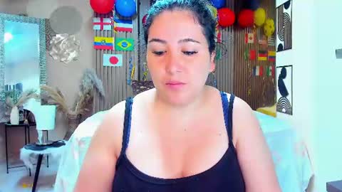 Snapshot of bbwluxurymuse chatting on 06.16.26 bbwluxurymuse online show from 06.16.26