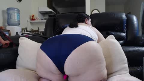 Snapshot of bbwmilfforcamfun chatting on 09.22.25 Julie online show from 09.22.25