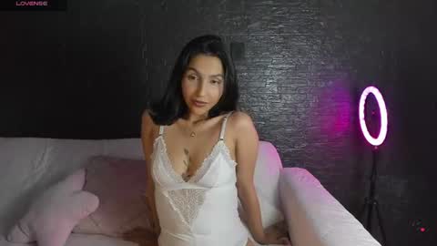 Snapshot of bby_salome_ chatting on 06.14.26 salom online show from 06.14.26