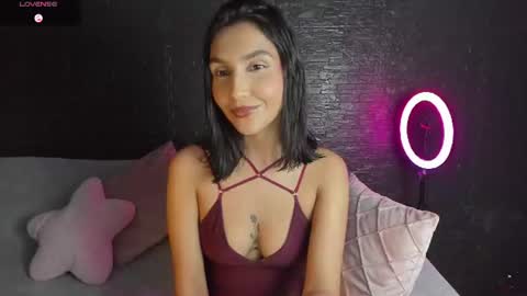 Snapshot of bby_salome_ chatting on 06.17.26 salom online show from 06.17.26