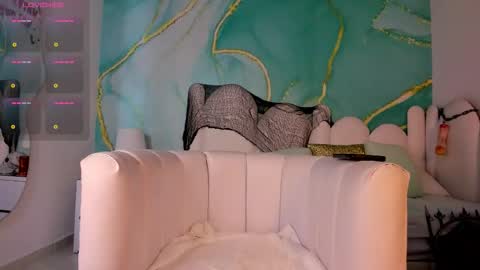 Alexxa online show from 10.21.25