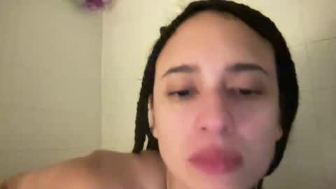 Snapshot of bbyangelyoga chatting on 12.08.24 bbyangelyoga online show from 12.08.24