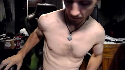 bchillin28 online show from 10.20.25