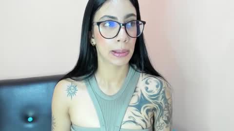 Snapshot of bdanevil chatting on 01.11.25 daniela villamizar online show from 01.11.25