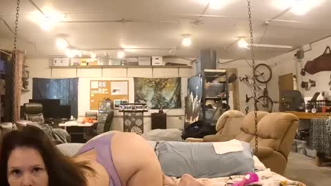 Snapshot of bdeunltd chatting on 09.24.25 bdeunltd online show from 09.24.25