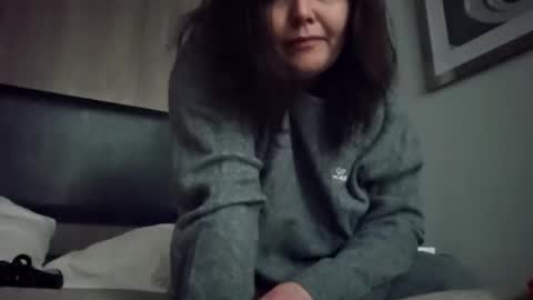 Snapshot of bdeunltd chatting on 11.19.25 bdeunltd online show from 11.19.25