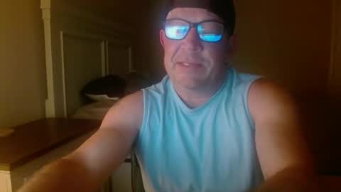 Snapshot of bdon1977 chatting on 10.26.25 bdon1977 online show from 10.26.25