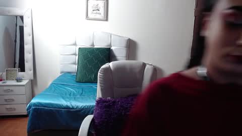 Snapshot of bdsmelapetite chatting on 10.08.25 Ela online show from 10.08.25