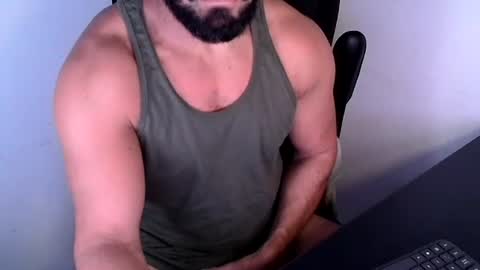 Snapshot of beard_top_guy chatting on 06.25.26 Beard Guy online show from 06.25.26