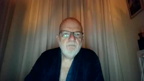 Snapshot of beardman916444 chatting on 10.19.25 Beardman online show from 10.19.25