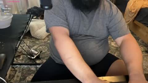 Snapshot of beardudeguy chatting on 05.04.26 beardudeguy online show from 05.04.26