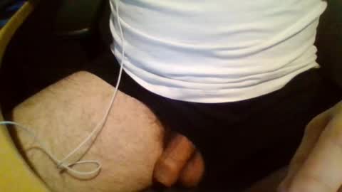 Snapshot of bearyuncut chatting on 10.20.25 bearyuncut online show from 10.20.25