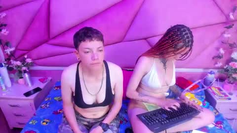 Snapshot of beata_and_sofi chatting on 01.16.25 Beata And SofI online show from 01.16.25