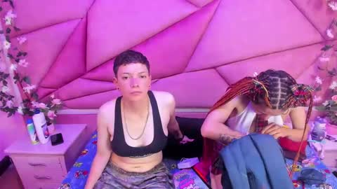 Snapshot of beata_and_sofi chatting on 01.17.25 Beata And SofI online show from 01.17.25