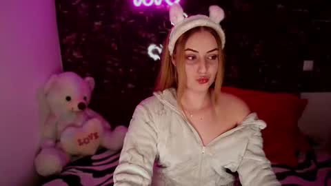 beatrice princess online show from 10.05.25