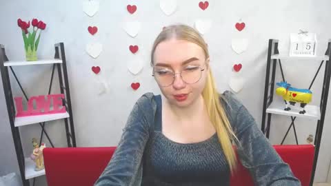 BeatriceFlyy online show from 12.15.24