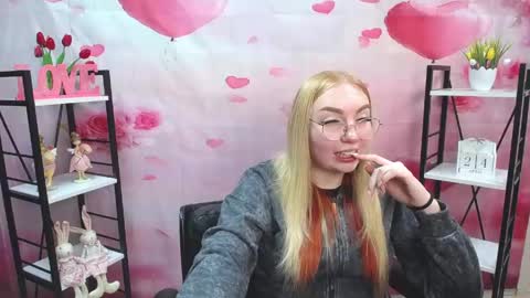 BeatriceFlyy online show from 04.25.26