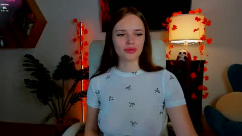 Snapshot of beau___rose chatting on 11.02.25 Beau Rose online show from 11.02.25