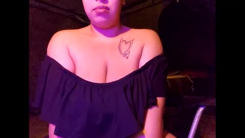 Snapshot of beautifull_sin69 chatting on 10.13.25 MONSTAHEAD69 online show from 10.13.25