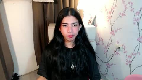 TRIXIE online show from 12.22.25