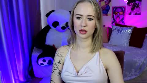 beauty Sasha online show from 10.18.25