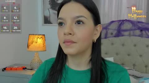 Ariana Reyes online show from 10.21.25