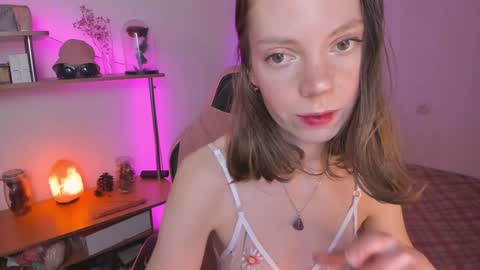 Eliise online show from 01.31.25