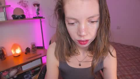 Eliise online show from 02.07.25
