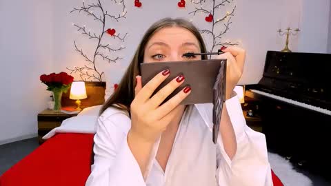 Gloria online show from 10.17.25