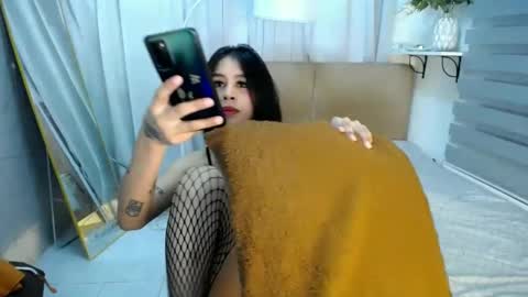 Snapshot of bebe_dehermosa chatting on 02.21.25 M A R A online show from 02.21.25