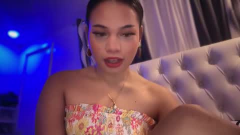Snapshot of bebe_molly69 chatting on 10.10.25 bebe_molly69 online show from 10.10.25