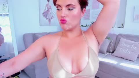 Snapshot of becca_diamond chatting on 12.31.24 Rebecca online show from 12.31.24