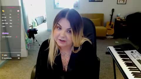 Snapshot of beccalubov chatting on 07.08.26 Becca Lubov online show from 07.08.26