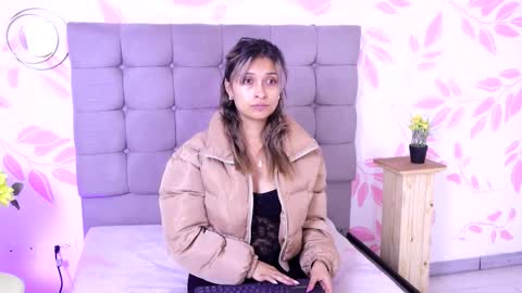 Snapshot of beccamilanni chatting on 11.05.25 beccamilanni online show from 11.05.25