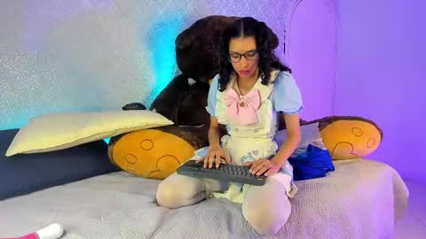 BeccaRed online show from 11.08.25