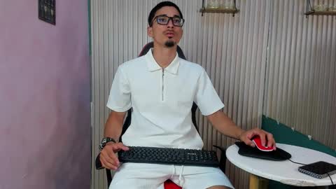 becker2_ online show from 01.17.26