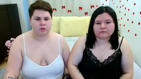 BeckyAndEllen online show from 11.06.25