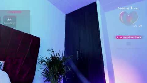 beckyrogue_44 online show from 11.20.25