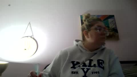 Snapshot of bedbandits chatting on 11.12.25 Bedbandits69 online show from 11.12.25