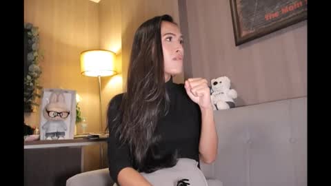 bee_thai online show from 02.09.26