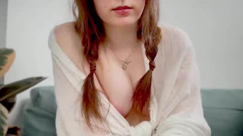 Mirana Blossom online show from 09.25.25
