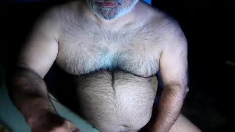 Snapshot of beers19 chatting on 10.11.25 beers19 online show from 10.11.25