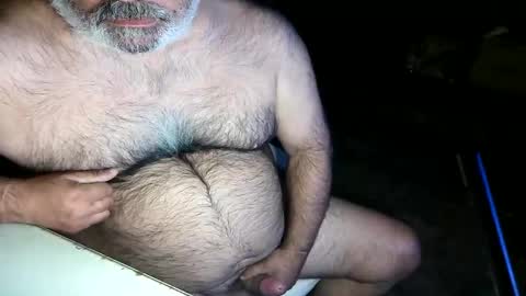 Snapshot of beers19 chatting on 10.18.25 beers19 online show from 10.18.25