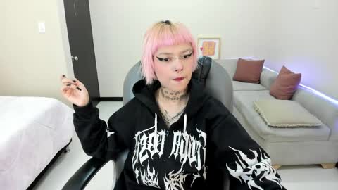 Snapshot of bela_craxkerr chatting on 05.04.26 Bela online show from 05.04.26