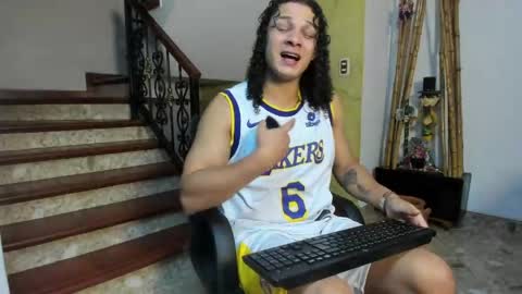 independent model online show from 06.02.26